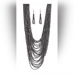 NWT Paparazzi Silver Beaded Necklace With Earrings Set